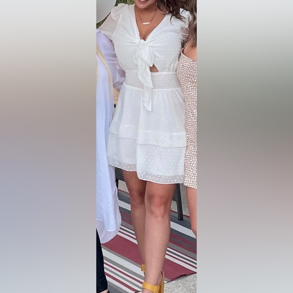 worn once! White mini dress with front tie. - Picture 4 of 4